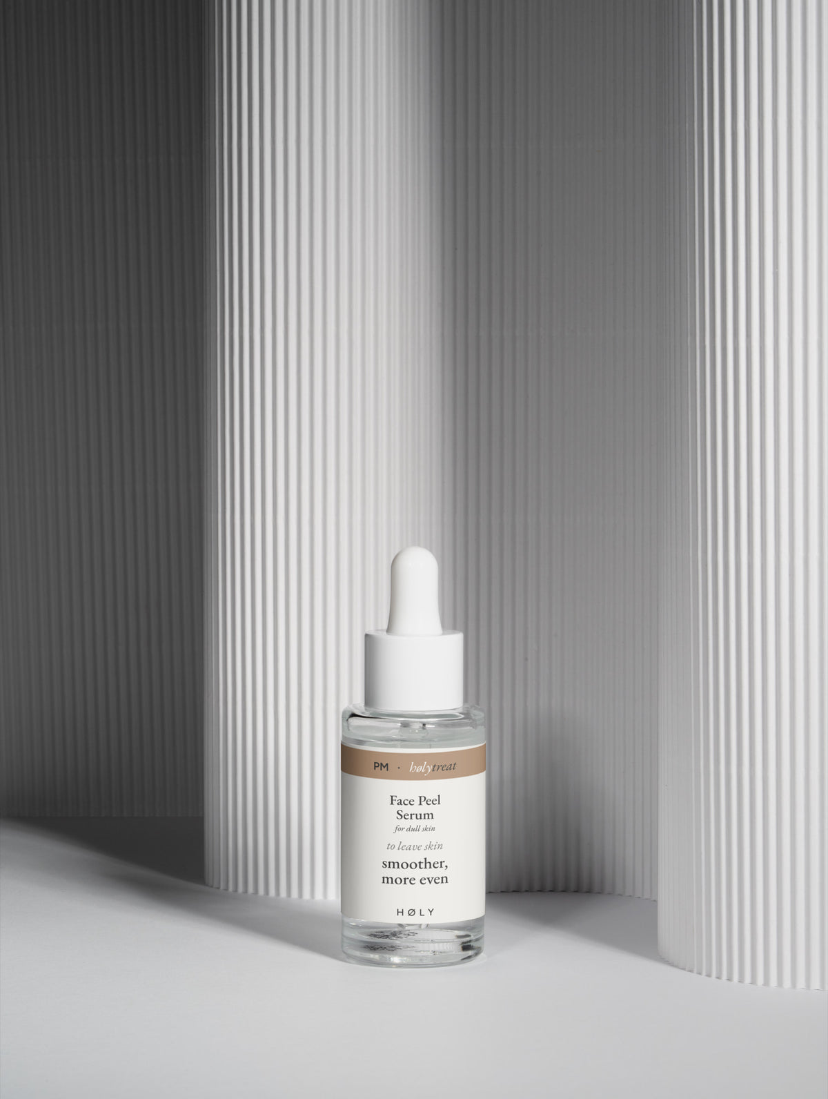 Face Peel Serum for Dull Skin, column scene