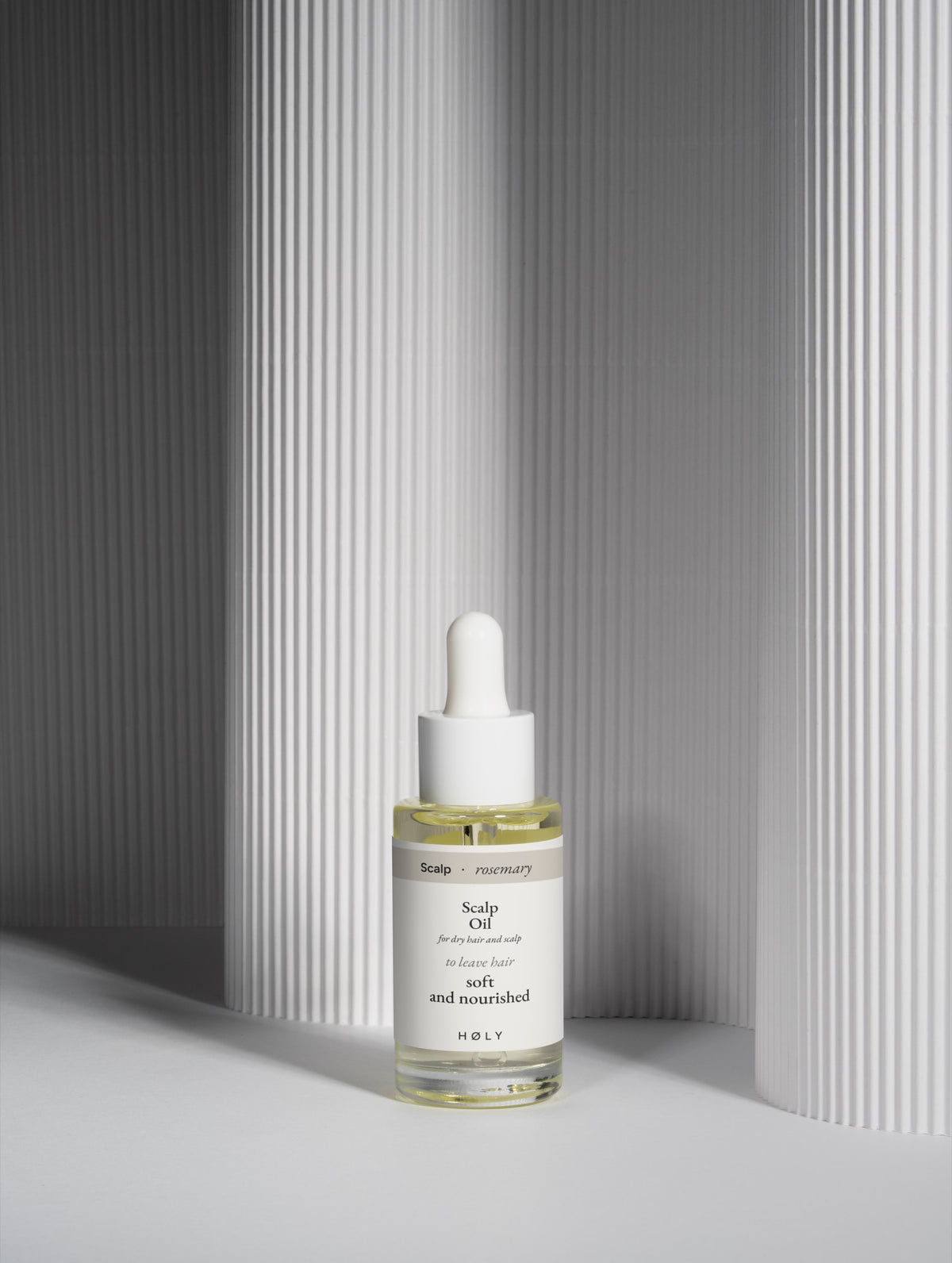 Scalp Oil for Dry Hair and Scalp, column scene